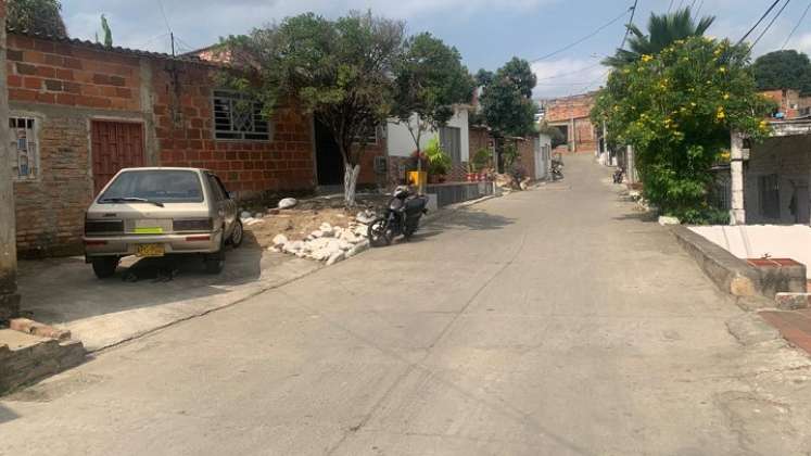 A dos mujeres les iban a robar un bolso, todo quedó en video