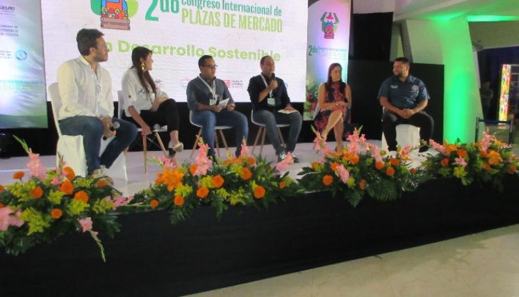 Mercados campesinos son clave para acercar el campo a las ciudades/Foto Orlado Carvajal/La Opinión