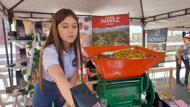 En aras de resaltar la producción en la zona del Catatumbo se lleva a cabo la Feria del café y el pan en Ocaña.