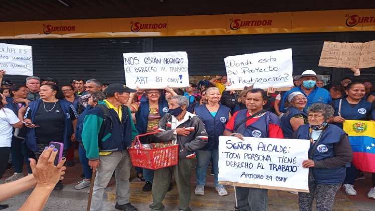 Comerciantes informales de San Cristóbal exigen respeto al derecho al trabajo