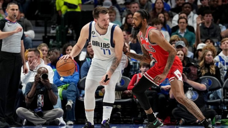 Los Dallas Mavericks se encuentran en una encrucijada, en la NBA. 