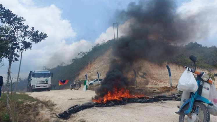 Nuevamente se presentan bloqueos en la vía de acceso del relleno sanitario de la vereda La Madera, debido al incumplimiento del Plan de manejo ambiental.