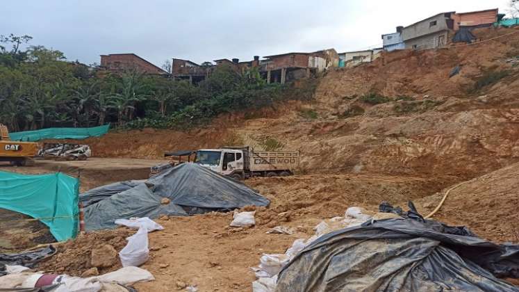 Voceros cívicos de la región preocupados por la lentitud de las obras en la Transversal del Catatumbo.