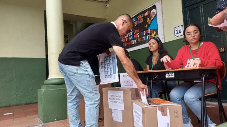 Los maestros señalaron que trabajarán en pro de la educación pública. / Foto: Cortesía / La Opinión