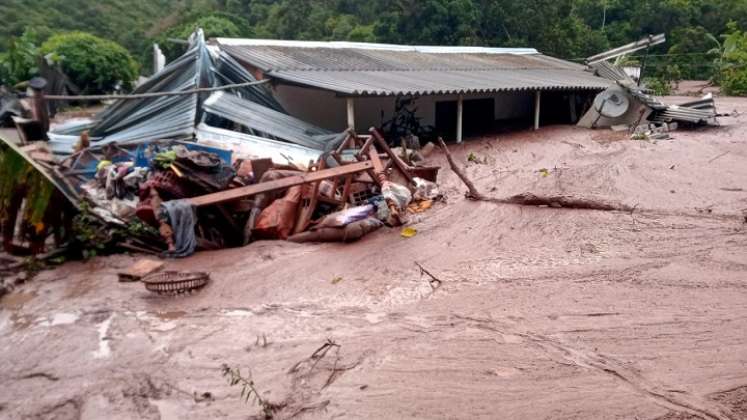 Unas 70 personas fueron evacuadas hasta el puesto de salud del centro poblado para la atención de primeros auxilios./Fotos Cortesía.