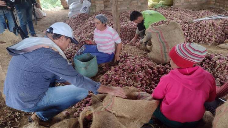 Reclaman apoyo nacional para enfrentar el desastre