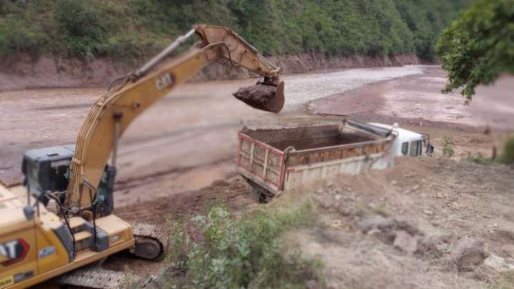 Avalancha del río Tarrita, en Ábrego/Foto Orlando Carvajal/La Opinión