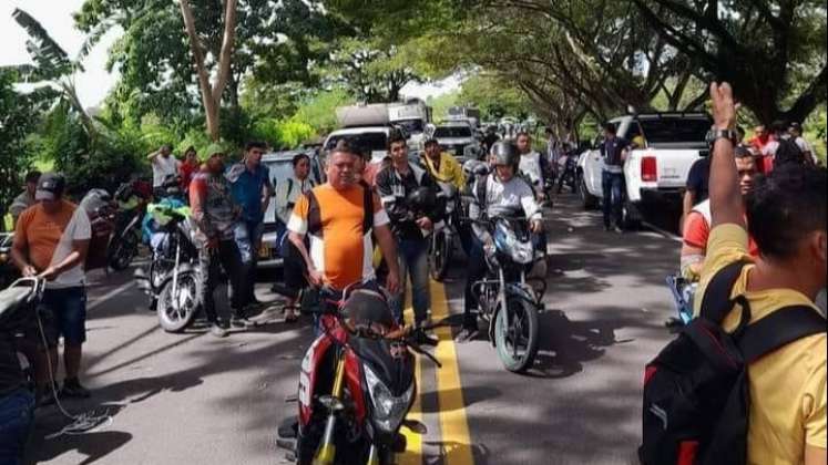 Los bloqueos iniciaron el día de ayer. / Foto: Cortesía / La Opinión 