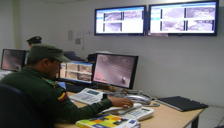 El Jefe Nacional del Servicio de Policía y director de Seguridad Ciudadana, brigadier general Carlos Humberto Rojas, visitó a Ocaña para conocer la problemática de seguridad./ Foto: Cortesía