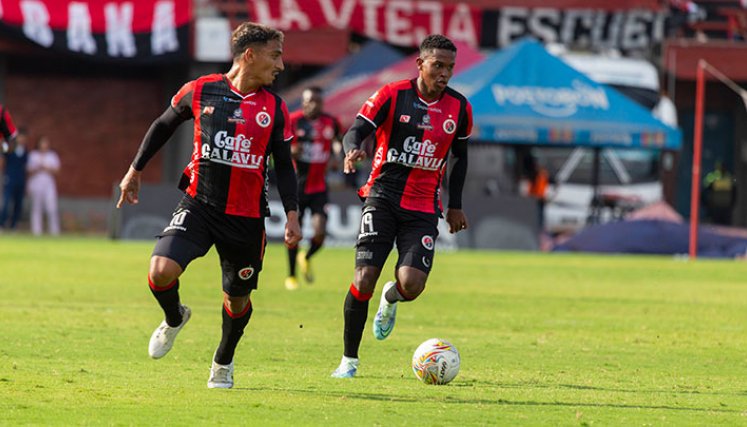Lucas Ríos y José Estupiñán, jugadores del Cúcuta Deportivo. 
