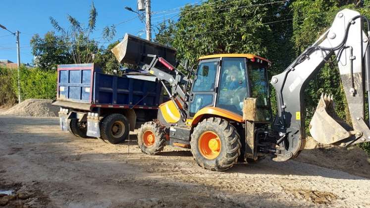 A través de convenios solidarios se logró la construcción de placa huellas en la vereda Salobritos, Alto de San Jacinto, San Francisco y La Pacha, entre otras./ Foto Cortesía.