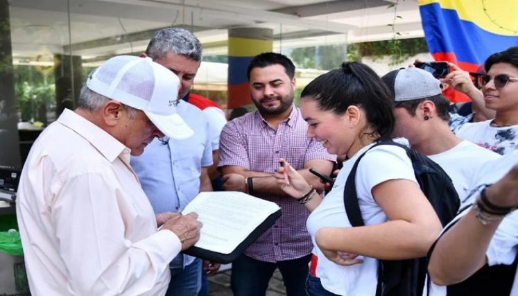 A responder por presuntas irregularidades contractuales./ Foto Archivo