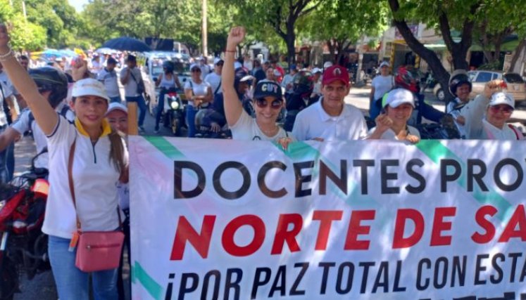 Maestros de Norte de Santander protestaron ayer por los maestros provisionales/Foto Orlando Carvajal/La Opinión