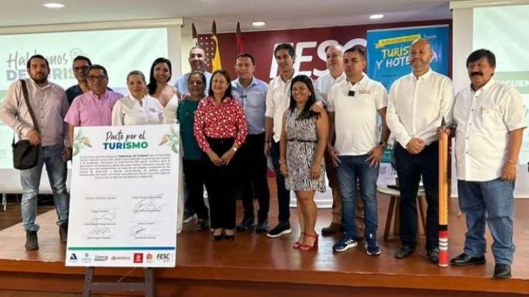 Juan Gabriel Baca, Jhon Edison Ortega, José Gregorio Botello y Ramón Elí Támara participaron en el foro que se desarrolló en la Fesc. /Foto: cortesía