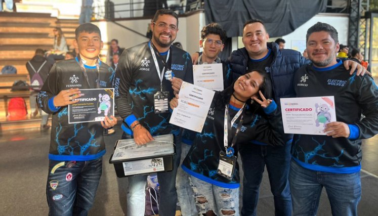 Aprendices Sena, tercer lugar en competencia nacional de Robótica y Electrónica