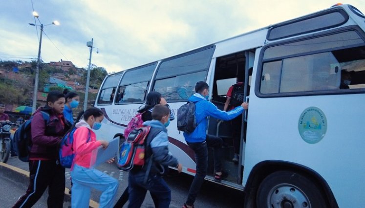 Nuevamente se revive la pesadilla del servicio del transporte escolar, pues los recursos se agotaron.