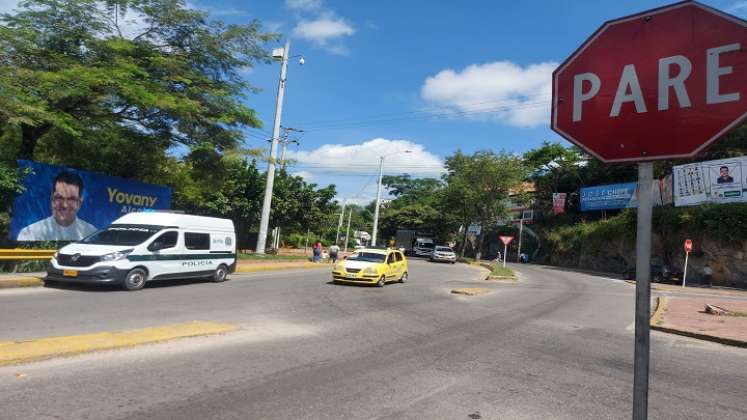 Moradores del barrio El Ramal solicitan celeridad en los trabajos de recuperación de la arteria vial. / Foto: Cortesía