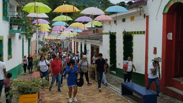 ravesía por el municipio de Arboledas realizada en el mes de junio en el marco de la celebración de los 400 años del Pueblo de Indios. / Fotos: Cortesía/ La Opinión 