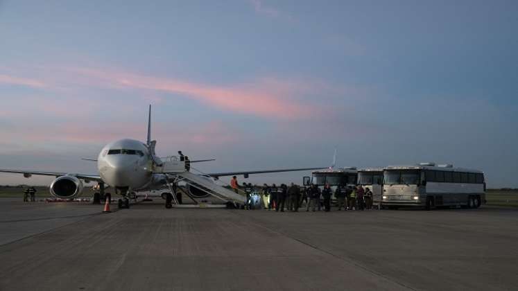   Llega a Venezuela primer avión con migrantes tras acuerdo Biden-Maduro