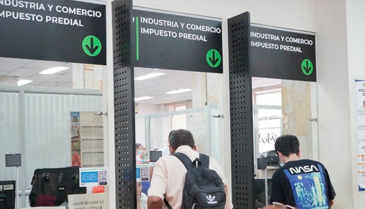 Quienes no tengan a la mano la ficha de su predio pueden acercarse a la Ventanilla de Rentas e impuestos del Palacio Municipal. / Foto: Archivo Quienes no tengan a la mano la ficha de su predio pueden acercarse a la Ventanilla de Rentas e impuestos del Palacio Municipal. / Foto: Archivo