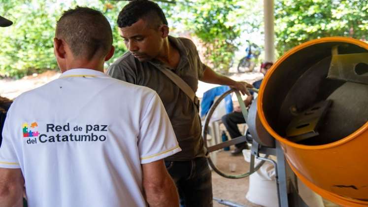 Una alternativa para la transformación de las costumbres agrícolas se implementa a través de las bio fábricas en la zona del Catatumbo.