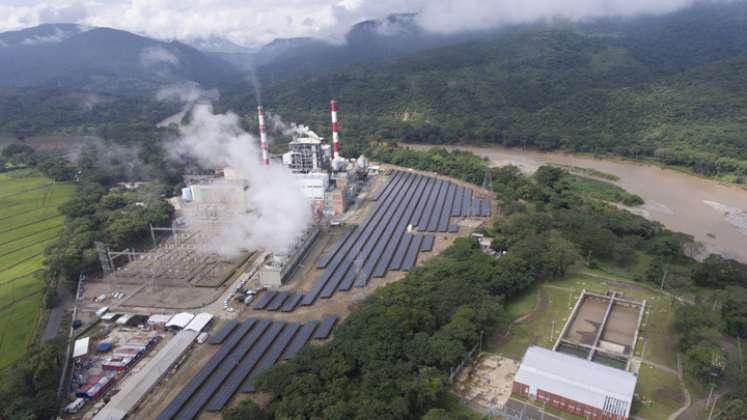 La alianza que con el sector energía que beneficia a pequeños carboneros 