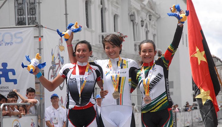 Yajaira Rubio, plata en Juegos Nacionales de 2012. 