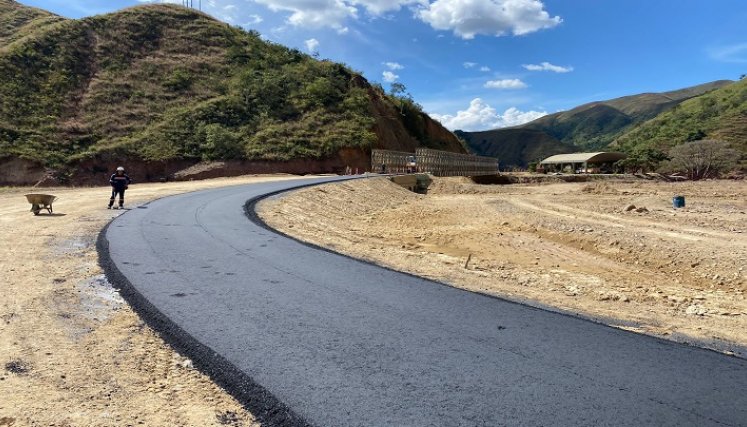 Los transportadores de la región piden que se construya una vía de quinta generación.  / Foto: Cortesía / La Opinión