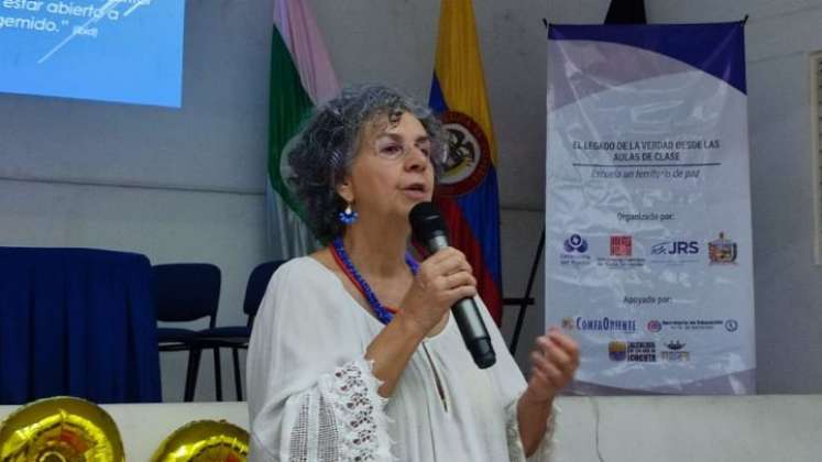 Gladys Molano, hermana de Alfredo Molano, habló sobre cómo implementar la convivencia de los DDHH a la vida. / Foto: Cortesía. 
