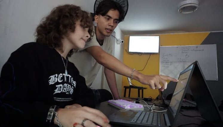 Niños, niñas y jóvenes aprendieron a desarrollar videojuegos. Foto: Cortesía