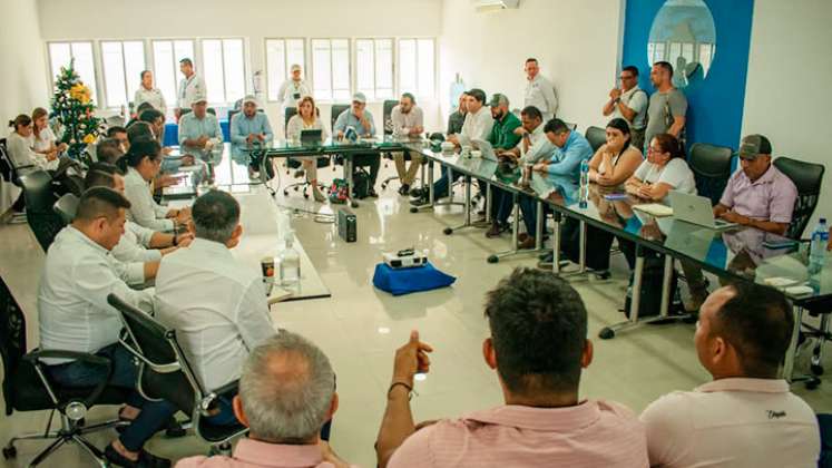 Productores pequeños de palma del Catatumbo y empresarios del sector se reunieron con la ministra de Agricultura en Cúcuta./Foto Cortesía