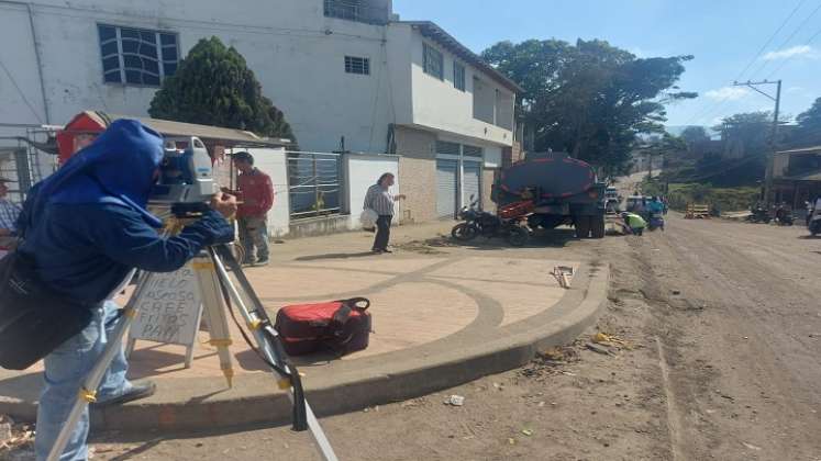 Comerciantes y conductores denunciaron obras de mala calidad en Ocaña. El alcalde ordenó revisar con lupa los contratos./ Foto: Javier Sarabia / La Opinión