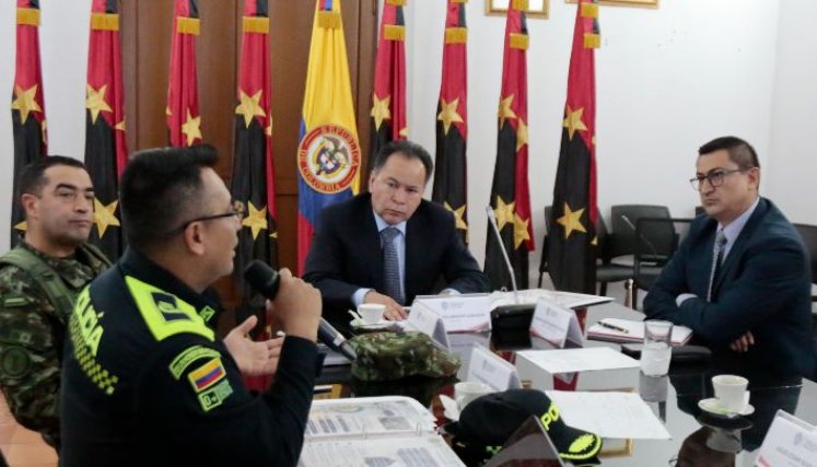 Gobernador William Villamizar con mandos militares y de Policía/Foto cortesía