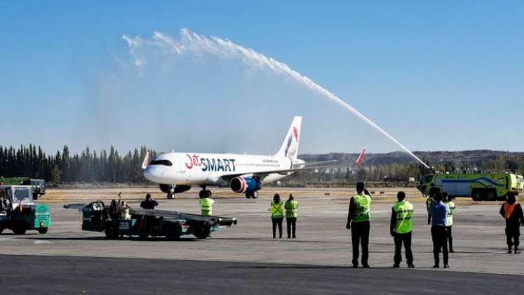 La compañía lanzó un stock de 10.000 sillas, estas conexiones se operarán en aviones Airbus A320 neo, de última generación y con capacidad para 186 pasajeros. / Foto: Archivo