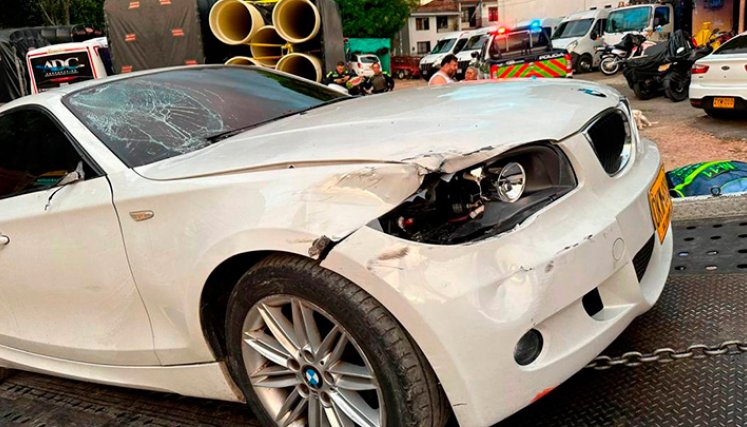 Jóvenes atropellados por un BMW en Girón 