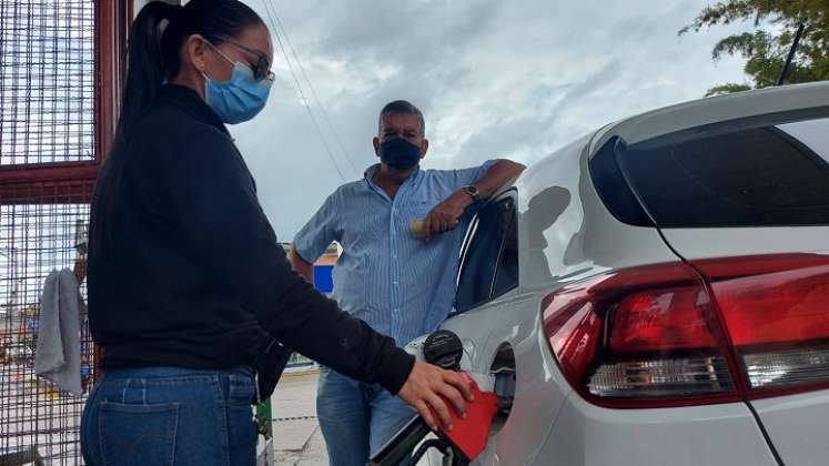 Conflicto por abastecimiento de combustibles se resolvió de manera temporal tras reunión de autoridades gubernamentales y gremios. Foto Cortesía.