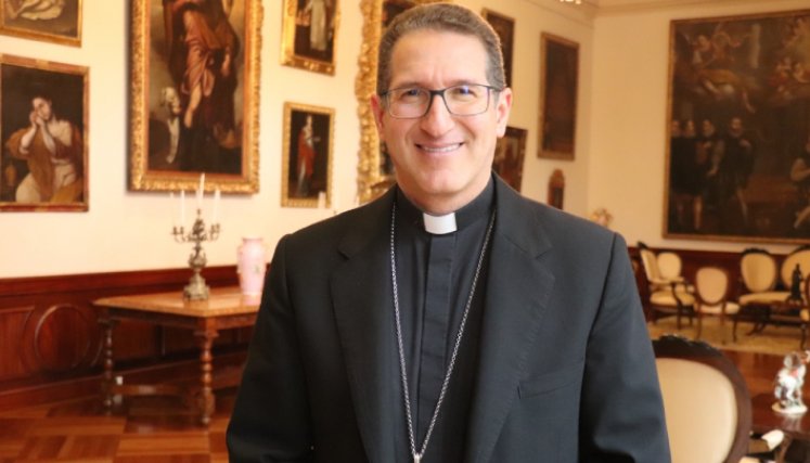 El Papa ha nombrado como secretario de la Comisión para la Protección de Menores del Vaticano al obispo auxiliar de Bogotá, Luis Manuel Alí Herrera