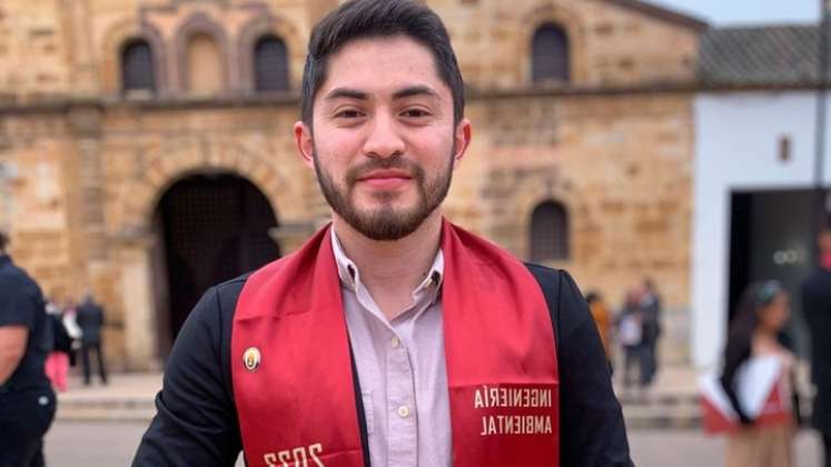 Yuver Vera, ingeniero de Labateca, canta regional mexicano