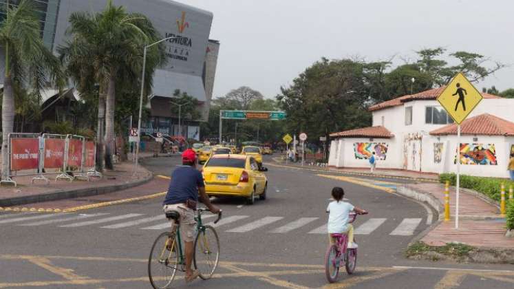 La bicicleta movilizó a mucha gente ayer/Foto Juan Pablo Cohen/La Opinión