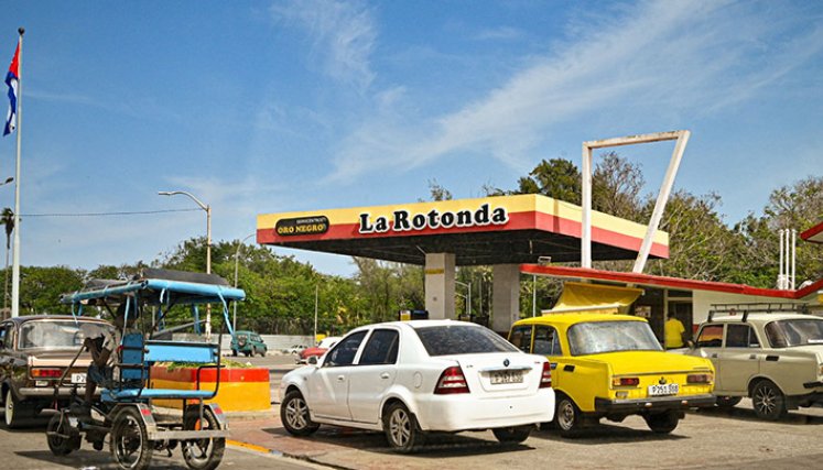 Cuba quintuplica el precio del combustible 