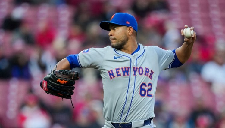 José Quintana, bateador colombiano de los Mets de Nueva York.