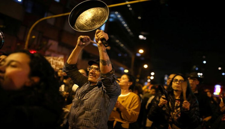 Cacerolazo en Colombia