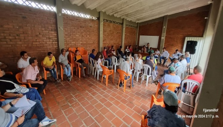 Los damnificados esperan las soluciones habitacionales y la culminación del muro./ Foto: Cortesía