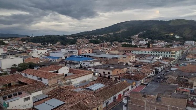 La gente puede realizar toda suerte de trámites de cara a garantizar los derechos a la propiedad. /Foto: Javier Sarabia/La Opinión