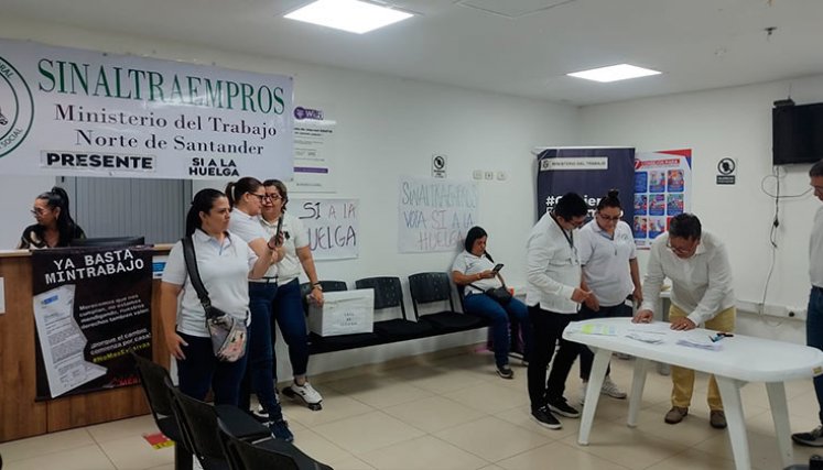 De acuerdo con lo que han expresado los sindicaditos, del total de 165 artículos del Acuerdo Colectivo 2023-2025 solo se ha cumplido el 5%. / Foto: Leonardo Favio Oliveros-La Opinión