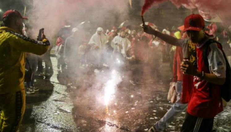 Así era el ambiente a las afueras del Campín durante la final del fútbol colombiano.