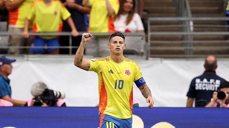  El mediocampista colombiano James Rodríguez espera definir su futuro con el Sao Paulo.