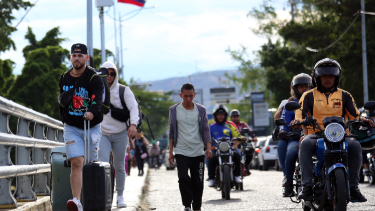 Muchos venezolanos viajaron con tiempo para poder votar el próximo domingo.