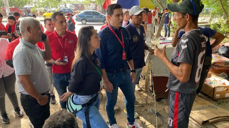 Miguel Castellanos, secretario de Gobiernod e Cúcuta, inspecciona los alrededores de Cenabastos/Foto cortesía