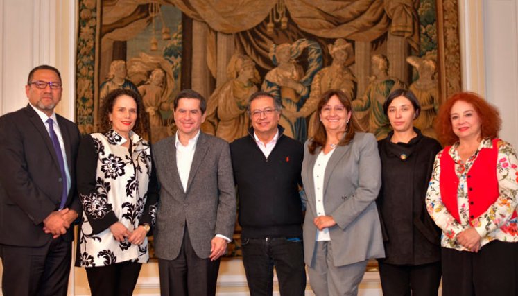 Posesión nuevos ministros. Foto: presidencia